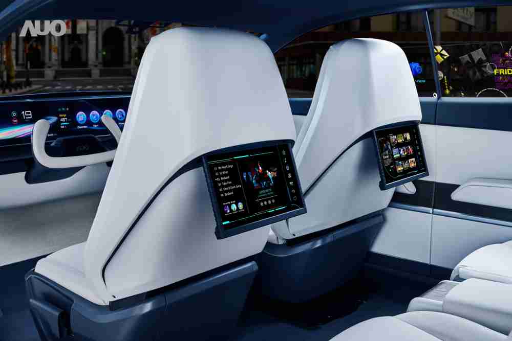 人生就是博将于CES 展示全新Smart Cockpit 2024，，，，可紧密串连使用者多元需求，，，并革新座舱内部的应用和设计，，带来身历其境且引人入胜的视觉飨宴，，，，满足驾乘人员的全方位体验