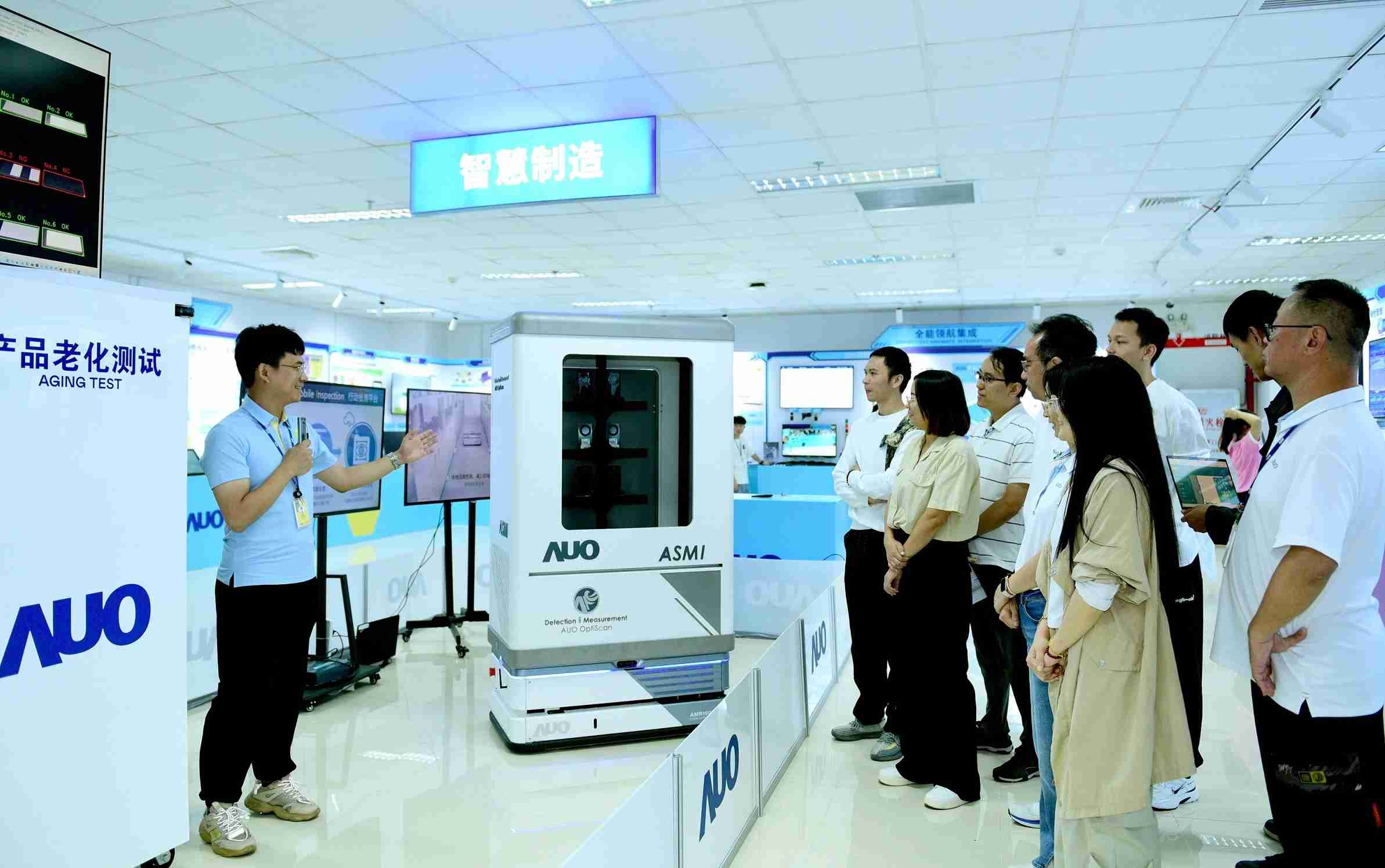 人生就是博厦门将5G+ABC技术串联生产管理全流程，，，打通研发、、、、采购、、生管、、、、制程、、、设备、、、质量等产品全生命周期制造流程，，完成数字化设计、、智慧供应链、、、智能座舱、、、全流程设备管理、、数据驱动优化、、智慧在线检测、、、、智慧品管等自适应生产模式升级